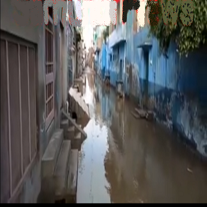 سمندری محلہ اشرف آباد بارش کے بعد گلیوں میں ندی  نالوں کا منظر 