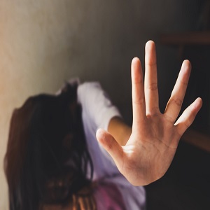 چناب نگر میں دکاندارنے بچی کو زیادتی کا نشانہ بنا ڈالا 