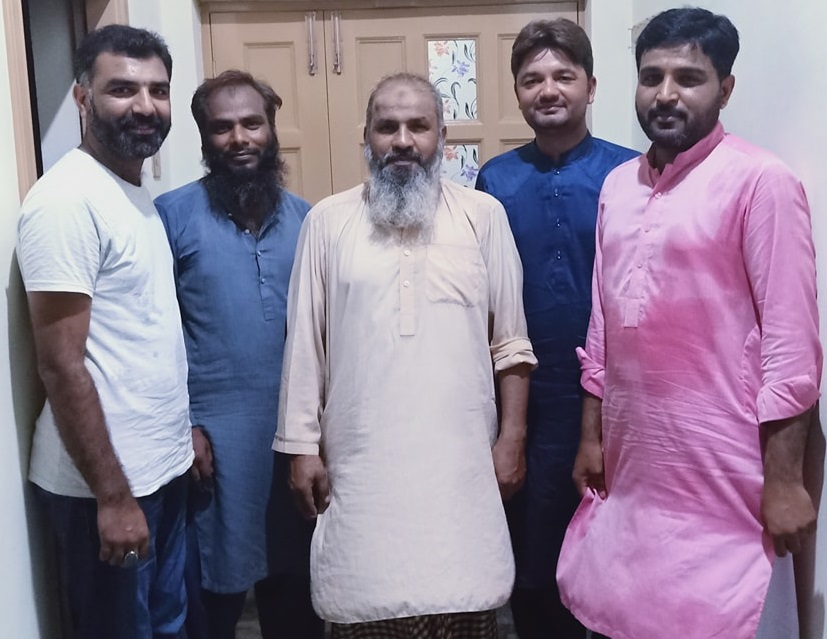  گورنمنٹ اسکول کے شاگردوں کا استاد عبدالستار علوی کے اعزاز میں استقبالیہ 