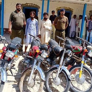 ڈکیت گینگ گرفتار، 10 موٹرسائیکلیں اورلاکھوں روپے نقدی برآمد 