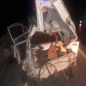 موٹروے پرآئل ٹینکر کی کار کو ٹکر، 2 افراد جاں بحق 