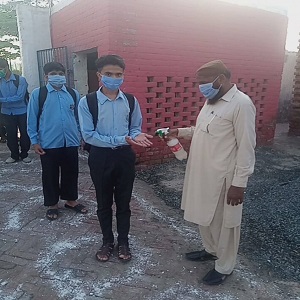 کورونا ایس او پی کے تحت گورنمنٹ ہائی اسکول سمندری نمبر2 میں تدریسی عمل کا آغاز 