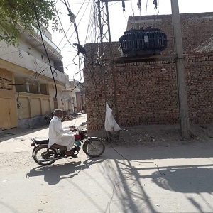  چک نمبر 137 گ ب میں واپڈا کی غفلت سے جانی و مالی نقصان کا اندیشہ  