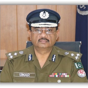 سی سی پی او لاہورعمر شیخ ، ظالم اور کرپٹ پولیس اہلکاروں کے دشمن بن گئے، 1  اوربد عنوان پولیس افسرمعطل کردیا