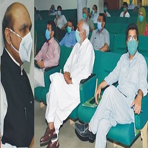  ٹڈی دل کے بعدگاجر بوٹی اور فال آرمی ورم زرعی ترقی کی راہ میں بڑے چیلنج بن کر سامنے آئے 